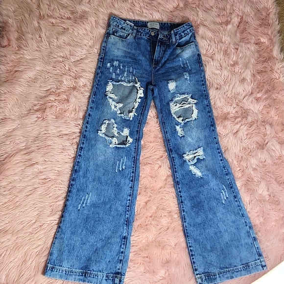Litz by uniq Denim - Ripped Flared Jeans Size 26 / 3 Date night, Girls night Party Jeans